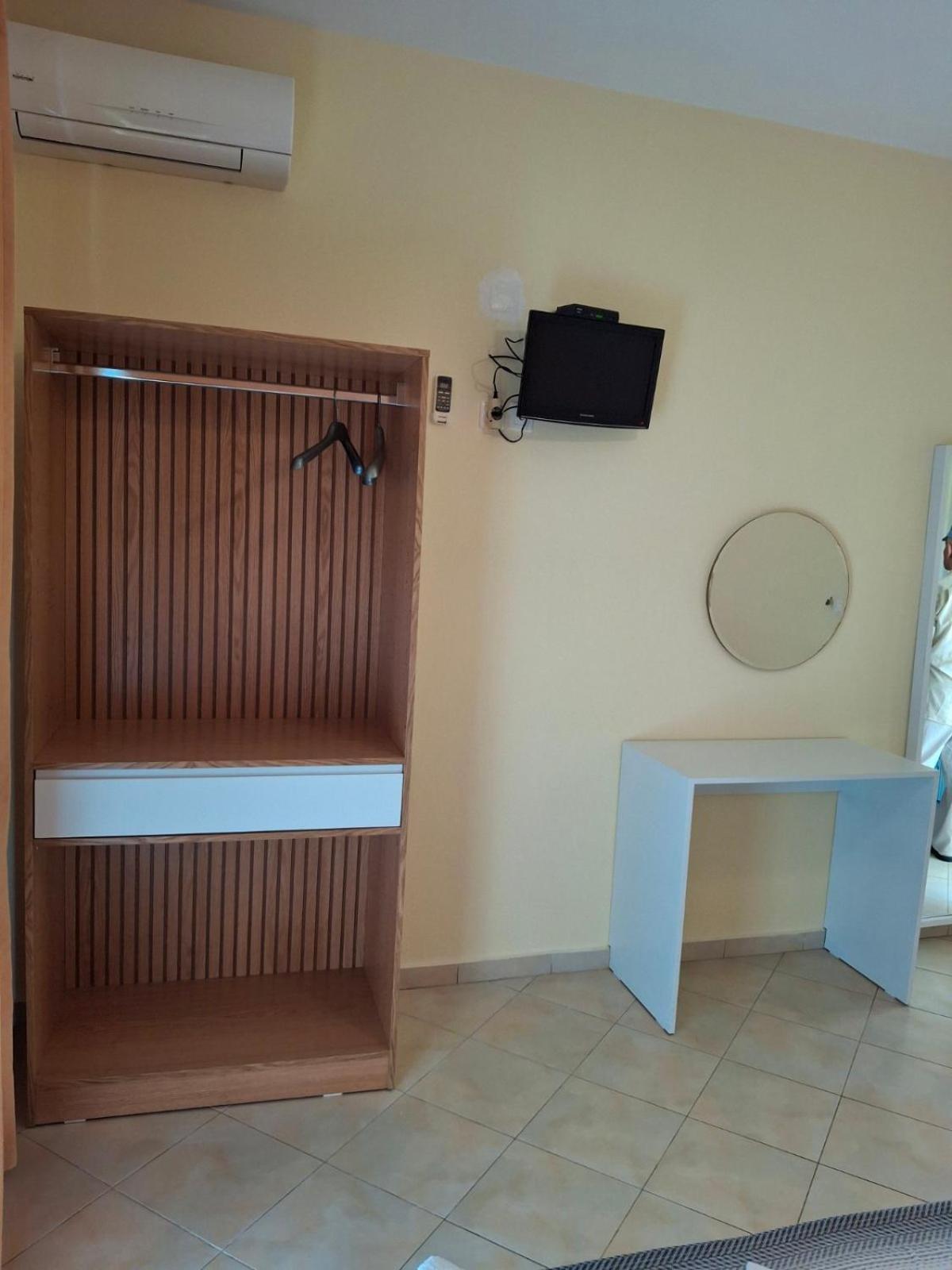 Adriana Apartments هيماري المظهر الخارجي الصورة